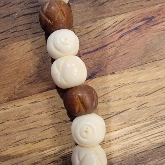 Mix Bone 12x35MM Carved Bead 21PC Strand Halcraft Bead Gallery - Picture 5 of 8